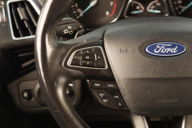 Ford Kuga II Рестайлинг с пробегом 2018 года, цена 1 729 000 рублей, 131000 км, внедорожник, Автокод Объявления