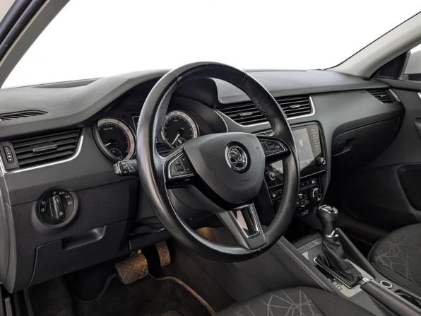 Skoda Octavia III (A7) Рестайлинг с пробегом 2019 года, цена 1 913 500 рублей, 148647 км, лифтбек, Автокод Объявления