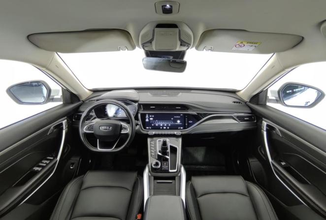 Geely Atlas Pro с пробегом 2023 года, цена 1 970 000 рублей, 92561 км, внедорожник, Автокод Объявления
