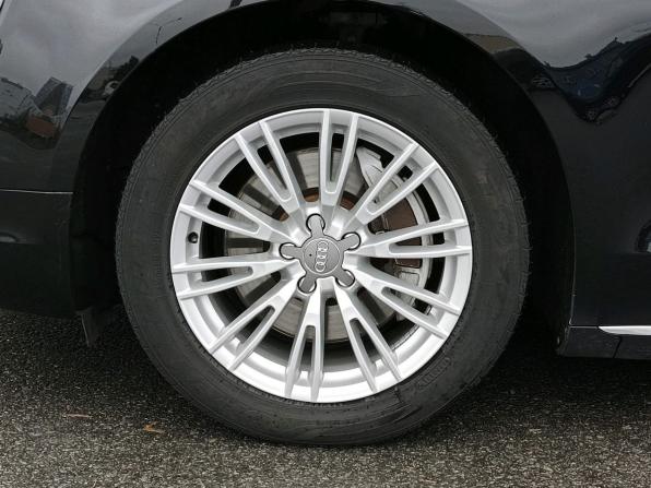 Audi A8 III (D4) Рестайлинг с пробегом 2014 года, цена 1 889 000 рублей, 259854 км, седан, Автокод Объявления