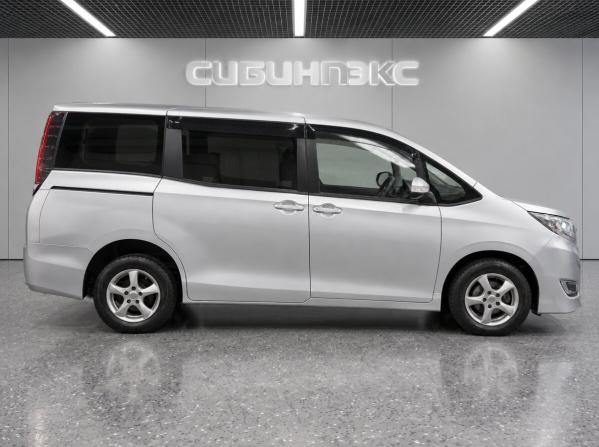 Toyota Noah III (R80) Рестайлинг с пробегом 2021 года, цена 2 699 500 рублей, 77370 км, минивэн, Автокод Объявления
