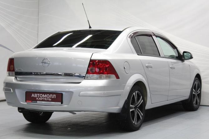 Opel Astra H Рестайлинг с пробегом 2012 года, цена 590 000 рублей, 233528 км, седан, Автокод Объявления