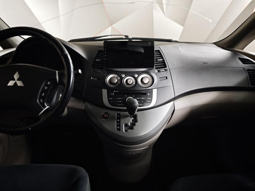 Mitsubishi Grandis I Москва  - изображение 10