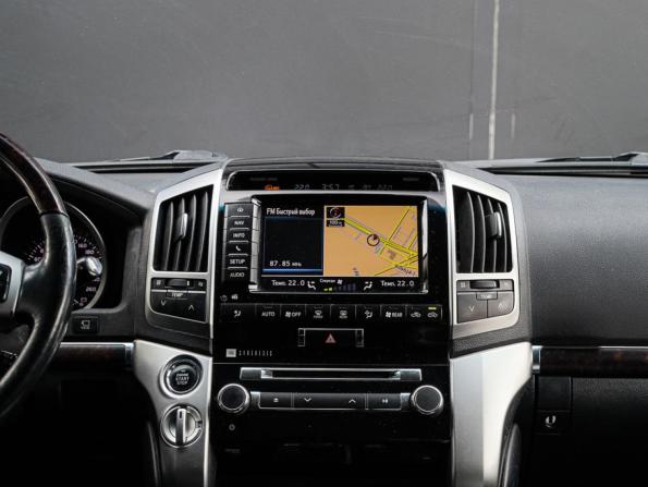 Toyota Land Cruiser 200 Series Рестайлинг 1 с пробегом 2012 года, цена 2 700 000 рублей, 332223 км, внедорожник, Автокод Объявления