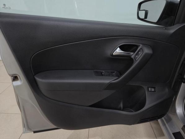 Volkswagen Polo V Рестайлинг с пробегом 2020 года, цена 1 150 000 рублей, 104321 км, седан, Автокод Объявления
