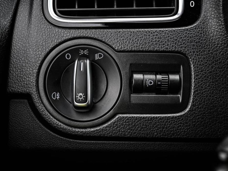 Volkswagen Polo V Рестайлинг Новороссийск  - изображение 17