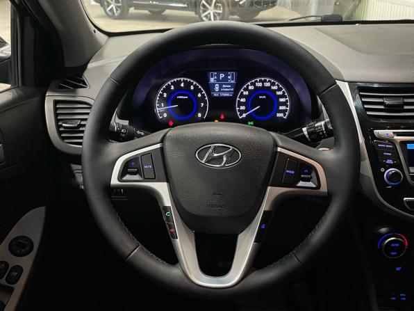 Hyundai Solaris I Рестайлинг с пробегом 2016 года, цена 1 040 000 рублей, 173625 км, седан, Автокод Объявления