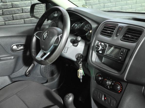 Renault Logan II Рестайлинг с пробегом 2019 года, цена 800 000 рублей, 102531 км, седан, Автокод Объявления