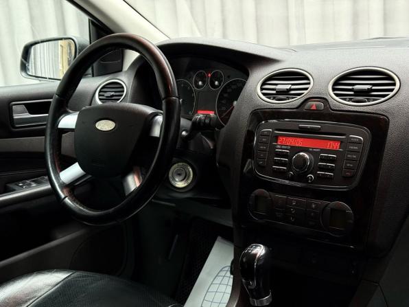 Ford Focus II с пробегом 2006 года, цена 479 000 рублей, 236403 км, хэтчбек, Автокод Объявления