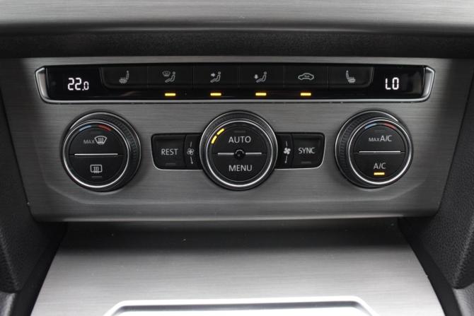Volkswagen Passat B8 с пробегом 2016 года, цена 1 800 000 рублей, 84187 км, универсал, Автокод Объявления