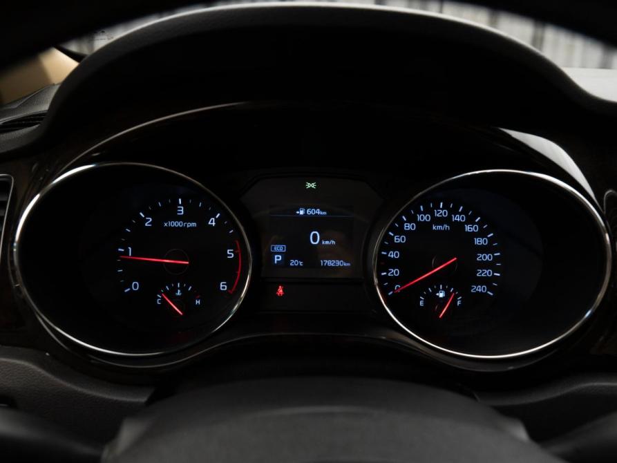 Kia Carnival III Москва  - изображение 12