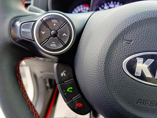 Kia Soul II Рестайлинг с пробегом 2018 года, цена 1 399 995 рублей, 189770 км, хэтчбек, Автокод Объявления