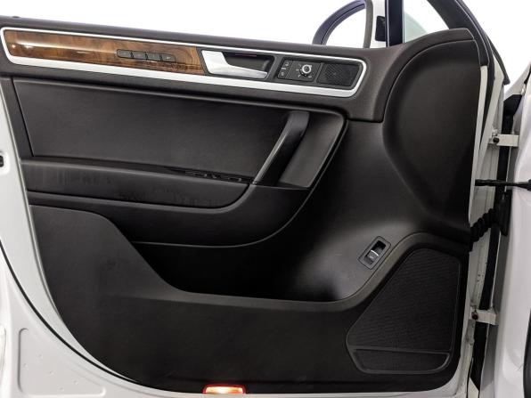 Volkswagen Touareg II с пробегом 2013 года, цена 2 497 000 рублей, 172768 км, внедорожник, Автокод Объявления