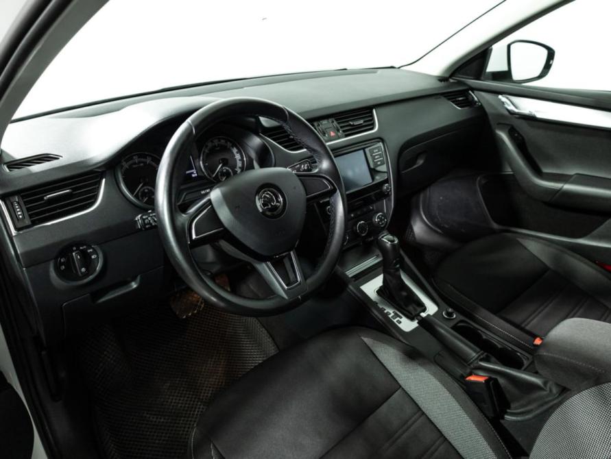 Skoda Octavia III (A7) Рестайлинг Санкт-Петербург  - изображение 12