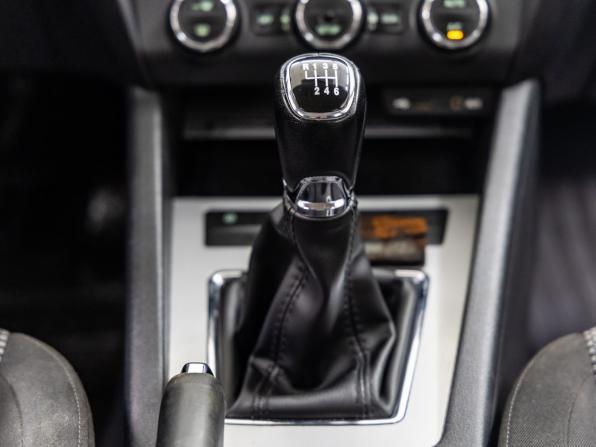 Skoda Octavia III (A7) с пробегом 2014 года, цена 938 000 рублей, 158352 км, лифтбек, Автокод Объявления