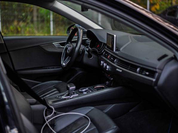 Audi A4 V (B9) с пробегом 2018 года, цена 3 100 000 рублей, 150052 км, универсал, Автокод Объявления