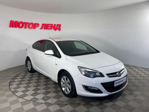 Opel Astra J Рестайлинг с пробегом 2013 года, цена 650 000 рублей, 251271 км, седан, Автокод Объявления