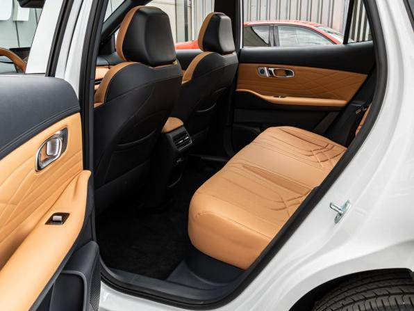 Geely Galaxy Starship 7 с пробегом 2025 года, цена 3 120 000 рублей, 61 км, внедорожник, Автокод Объявления