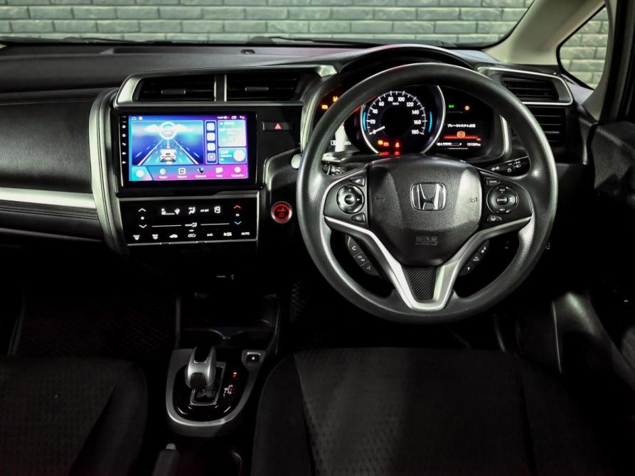 Honda Fit III Рестайлинг Екатеринбург  - изображение 15
