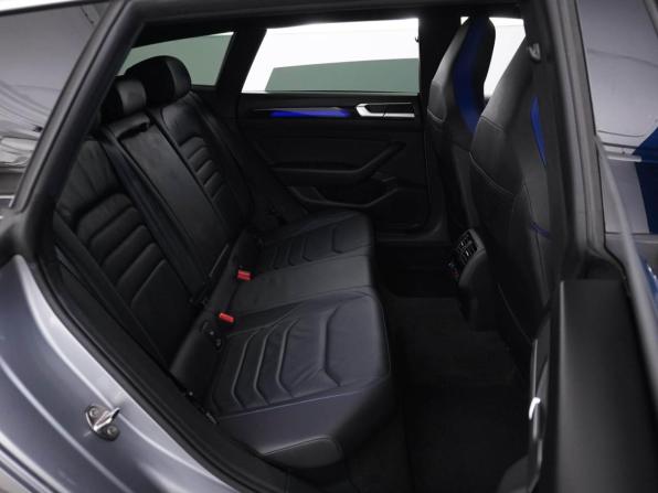 Volkswagen Arteon R с пробегом 2021 года, цена 6 199 977 рублей, 35074 км, универсал, Автокод Объявления