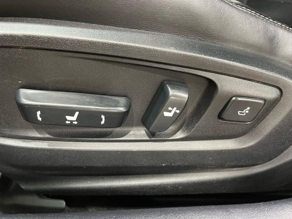 Lexus ES VI с пробегом 2014 года, цена 1 680 000 рублей, 264675 км, седан, Автокод Объявления