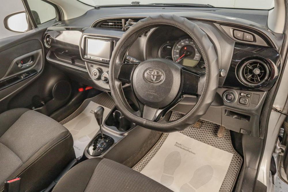Toyota Vitz III (XP130) Рестайлинг Челябинск  - изображение 8