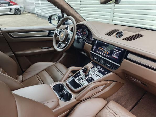 Porsche Cayenne III с пробегом 2018 года, цена 8 800 000 рублей, 6367 км, внедорожник, Автокод Объявления