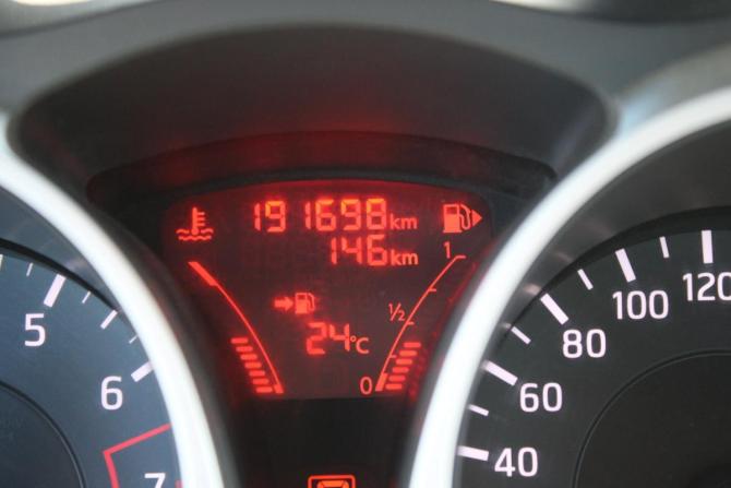 Nissan Juke I с пробегом 2014 года, цена 965 000 рублей, 191402 км, внедорожник, Автокод Объявления