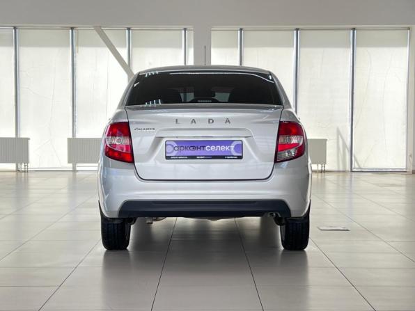 Lada (ВАЗ) Granta I Рестайлинг с пробегом 2024 года, цена 950 000 рублей, 7777 км, седан, Автокод Объявления