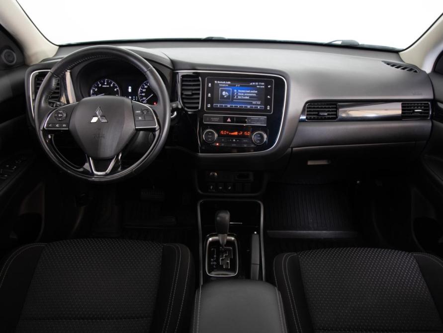 Mitsubishi Outlander III Рестайлинг 3 Санкт-Петербург  - изображение 10