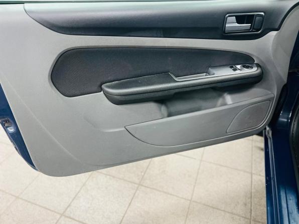 Ford Focus II Рестайлинг с пробегом 2011 года, цена 390 000 рублей, 259000 км, хэтчбек, Автокод Объявления