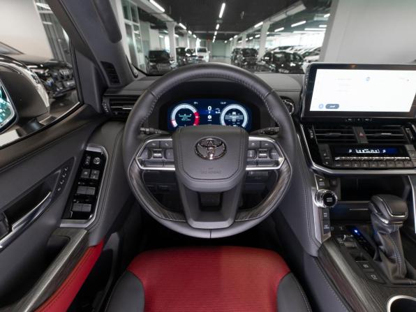 Toyota Land Cruiser 300 Series с пробегом 2024 года, цена 14 200 000 рублей, 22 км, внедорожник, Автокод Объявления