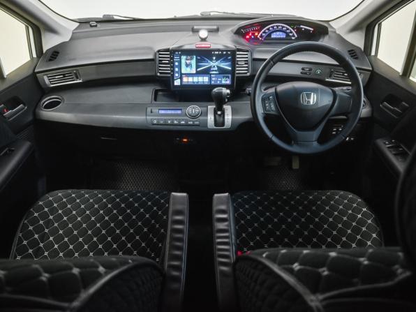 Honda Freed I Рестайлинг 2 с пробегом 2014 года, цена 1 299 000 рублей, 130716 км, компактвэн, Автокод Объявления