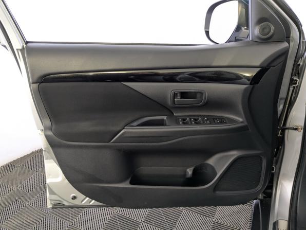 Mitsubishi Outlander III Рестайлинг 3 с пробегом 2019 года, цена 2 050 000 рублей, 90929 км, внедорожник, Автокод Объявления