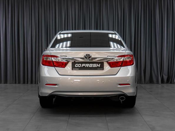 Toyota Camry VII (XV50) с пробегом 2013 года, цена 1 929 000 рублей, 176244 км, седан, Автокод Объявления