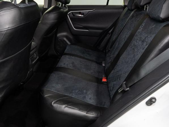Toyota RAV4 V (XA50) с пробегом 2023 года, цена 3 996 000 рублей, 68047 км, внедорожник, Автокод Объявления