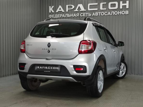 Renault Sandero II с пробегом 2015 года, цена 730 000 рублей, 137000 км, хэтчбек, Автокод Объявления