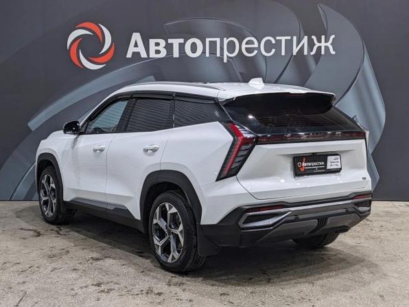 Geely Atlas II с пробегом 2024 года, цена 2 950 000 рублей, 9811 км, внедорожник, Автокод Объявления