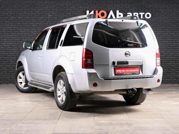Nissan Pathfinder III с пробегом 2007 года, цена 800 000 рублей, 265700 км, внедорожник, Автокод Объявления