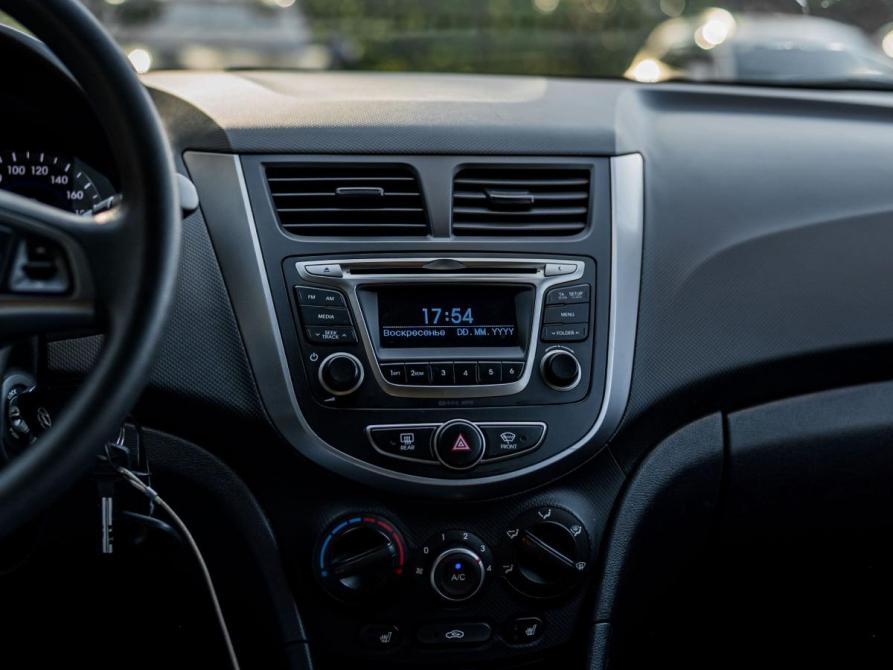 Hyundai Solaris I Рестайлинг Санкт-Петербург  - изображение 7