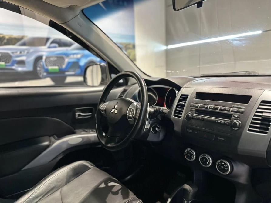 Mitsubishi Outlander II Новосибирск  - изображение 13