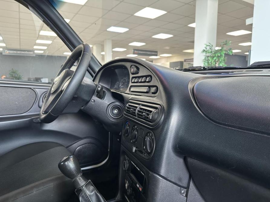 Chevrolet Niva I Рестайлинг Москва  - изображение 12