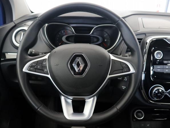 Renault Kaptur I Рестайлинг с пробегом 2021 года, цена 1 800 000 рублей, 28372 км, внедорожник, Автокод Объявления
