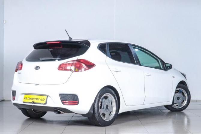 Kia Ceed II Рестайлинг с пробегом 2016 года, цена 1 249 000 рублей, 116000 км, хэтчбек, Автокод Объявления