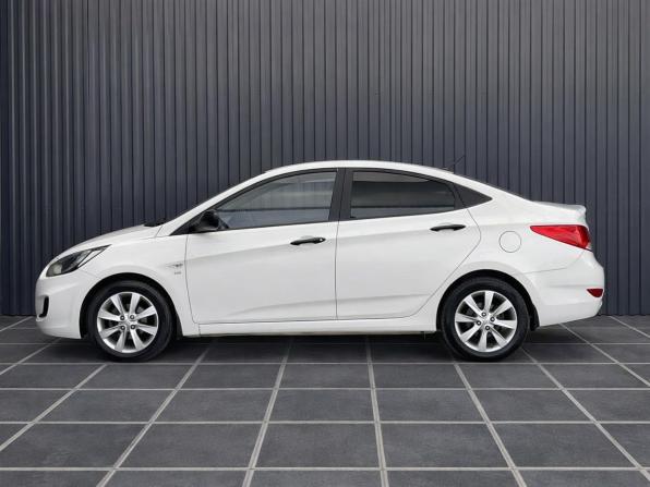 Hyundai Solaris I Рестайлинг с пробегом 2014 года, цена 817 000 рублей, 151810 км, седан, Автокод Объявления