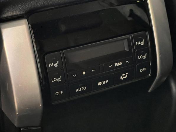 Toyota Land Cruiser Prado 150 Series Рестайлинг 2 с пробегом 2019 года, цена 5 900 000 рублей, 136921 км, внедорожник, Автокод Объявления