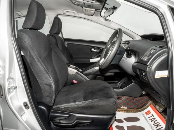 Toyota Prius III Рестайлинг (XW30) с пробегом 2012 года, цена 1 285 000 рублей, 161649 км, лифтбек, Автокод Объявления
