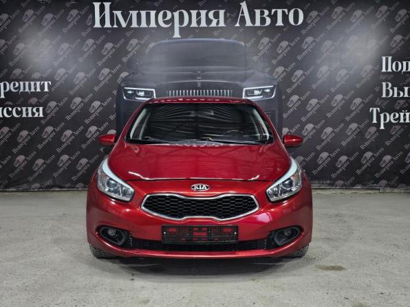 Kia Ceed II с пробегом 2013 года, цена 1 040 000 рублей, 179000 км, хэтчбек, Автокод Объявления