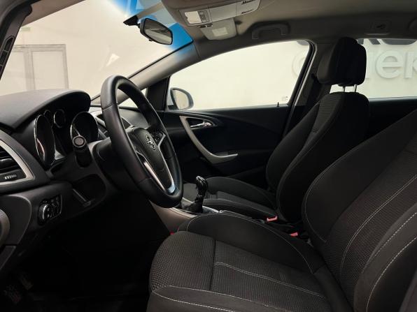 Opel Astra J с пробегом 2011 года, цена 615 000 рублей, 268509 км, универсал, Автокод Объявления