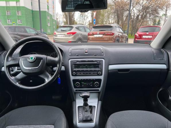 Skoda Octavia II (A5) Рестайлинг с пробегом 2010 года, цена 900 000 рублей, 150521 км, лифтбек, Автокод Объявления